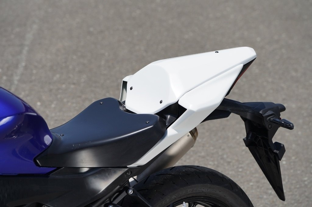 EIGHT(才谷屋) エイト(サイタニヤ) シートカウル YZF-R25 YZF-R3 YAMAHA ヤマハ シートカウル・テールカウル カウル関連 外装