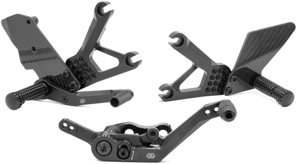 GILLES TOOLING ギルズツーリング アジャスタブル バックステップ AS31GT3 YZF-R1 GYTR YZF-R1M YAMAHA ヤマハ ステップ 足回り