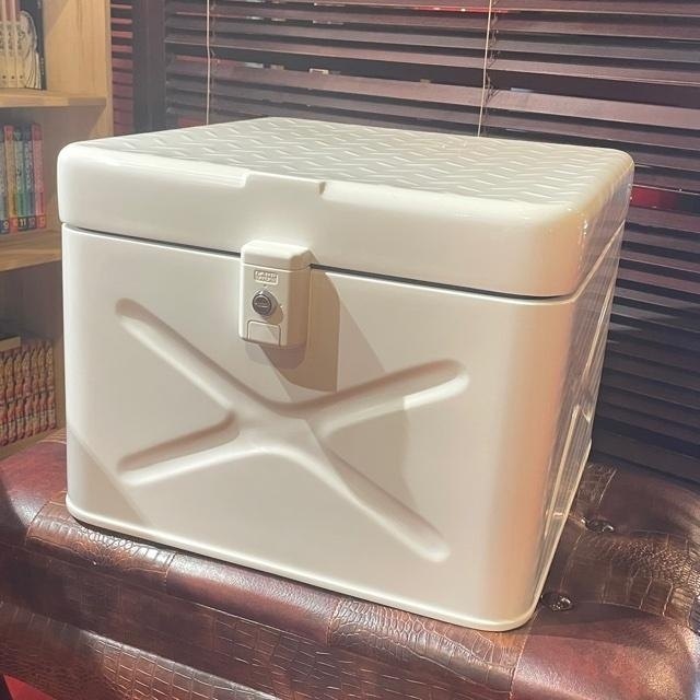 KOTANI MOTORS コタニモータース 武装戦線第四倉庫BOX 銃弾ボックス ハンター専用ステー付き ハンターカブ HONDA ホンダ トップケース・テールボックス 車体用バッグ・ケース カラー:クラシカルホワイト