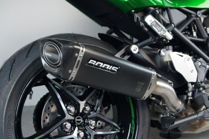 BODIS ボディス スリップオンマフラー V4-M-CA，Stainless Steel Black，Catalyzer：Original，EU Homologated マフラー｜ウェビック　店