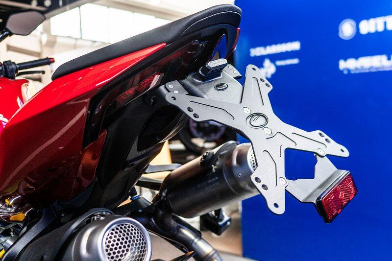 EVOTECH エボテック Tail Tidy STREETFIGHTER V2 DUCATI ドゥカティ フェンダーレスキット フェンダー関連 外装｜ウェビック　店
