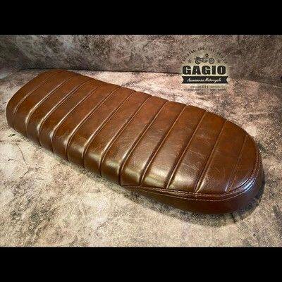 GAGIO MOTOR PARTS ガジオモーターパーツ Stripes straight seat with metal base シート シート関連 外装｜ウェビック　店