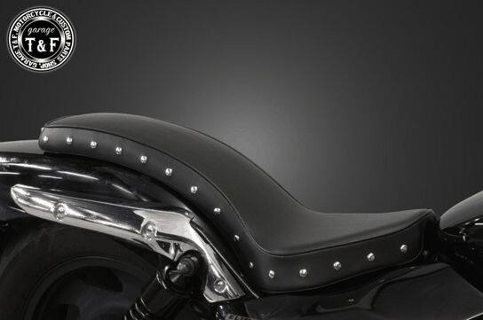 Garage T&F ガレージ スタッド付きコブラシート エリミネーター250V KAWASAKI カワサキ シート シート関連 外装 22,330円