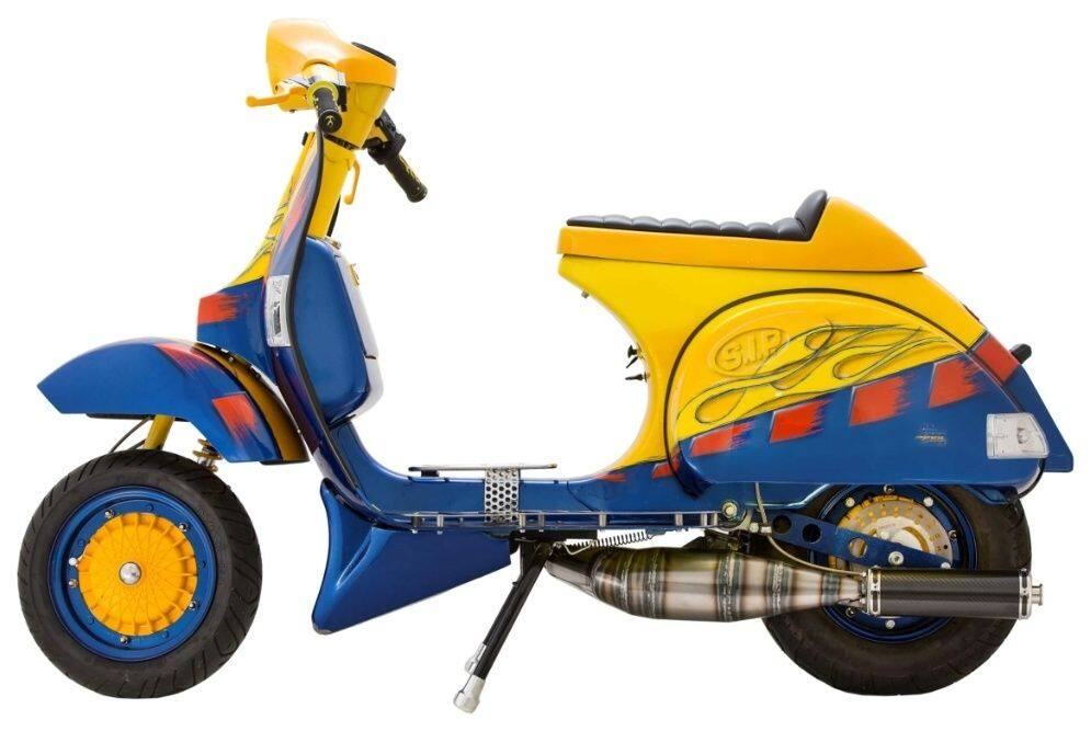 SIP Scootershop エスアイピー スクーターショップ 【SIP PERFORMANCE】 レーシングマフラー Performance 2.0，ステンレス 未塗装，カーボンサイレンサー サイレンサーカラー：カーボン Vespa ベスパ チャンバー マフラー｜ウェビック　店