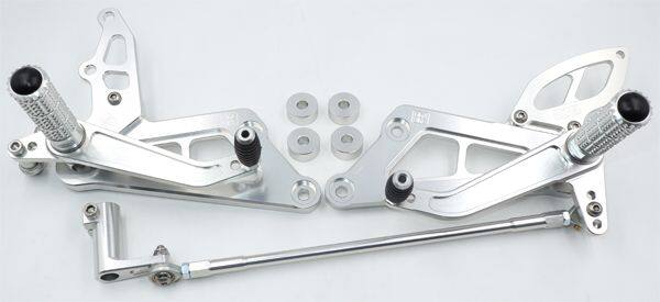 GIGA BIKE FACTORY ギガバイクファクトリー Racing Rearsets for Yamaha New R15 YZF-R15 YAMAHA ヤマハ バックステップ ステップ 足回り|ウェビック 店