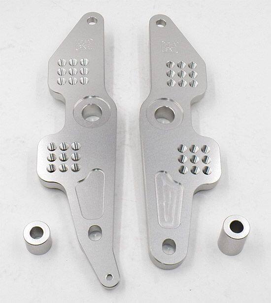 GIGA BIKE FACTORY ギガバイクファクトリー Front Footpeg Mount Plate for Rearsets (Ninja 400 Step-1) NINJA KAWASAKI カワサキ その他ステップオプション・補修部品 ステップ 足回り｜ウェビック　店 16,751円