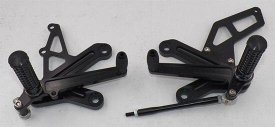 GIGA BIKE FACTORY ギガバイクファクトリー Racing Rearsets Ninja 400 Step-1 NINJA KAWASAKI カワサキ バックステップ ステップ 足回り｜ウェビック　店 16,751円