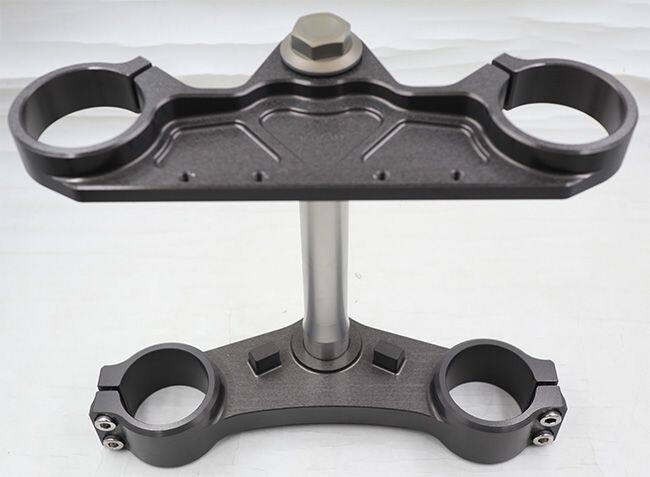 GIGA BIKE FACTORY ギガバイクファクトリー Custom Triple Tree Set for KTM RC390 RC 390 トリプルツリー・ステム・アンダーブラケット ハンドル｜ウェビック　店
