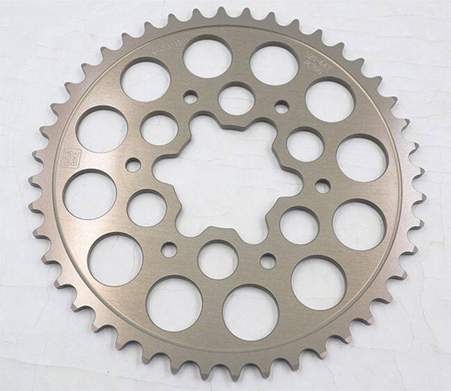 GIGA BIKE FACTORY ギガバイクファクトリー 520 Alloy Custom Rear Sprocket for KTM RC390 RC 390 ドリブンスプロケット・リアスプロケット 駆動系 Teeth：42T｜ウェビック　店