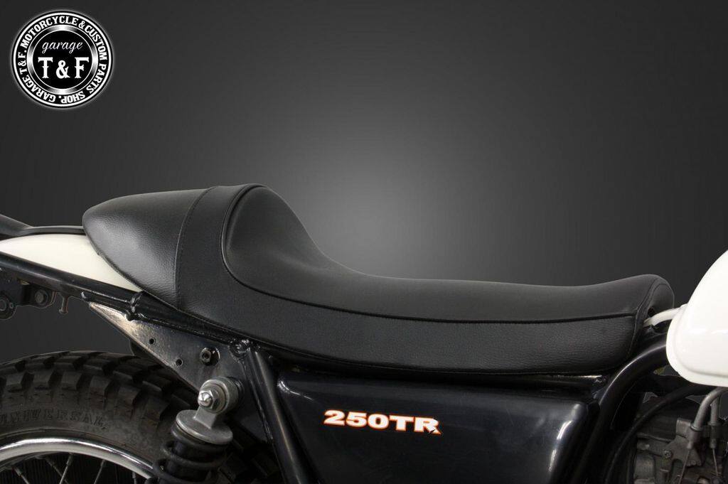 Garage T&F ガレージ カフェシート 250TR KAWASAKI カワサキ シート シート関連 外装|ウェビック 店