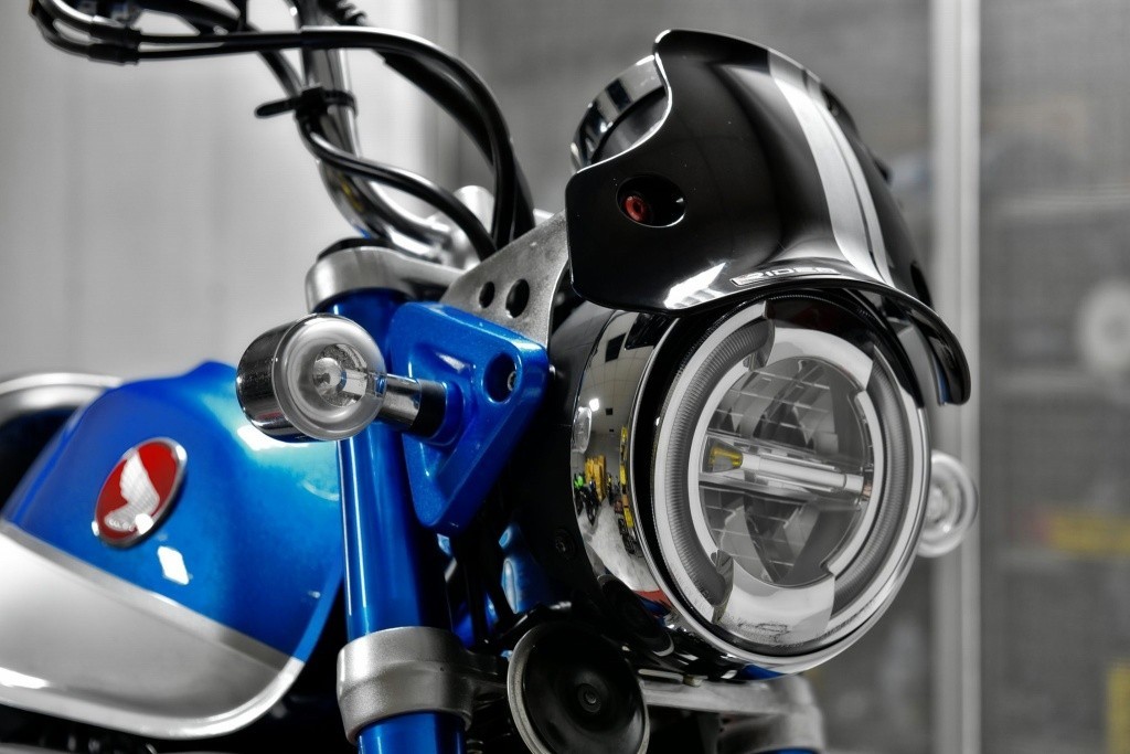 RIDEA リデア ウィンドスクリーン MONKEY125 HONDA ホンダ スクリーン 外装 スクリーン本体：ライトスモーク／チタン｜ウェビック　店