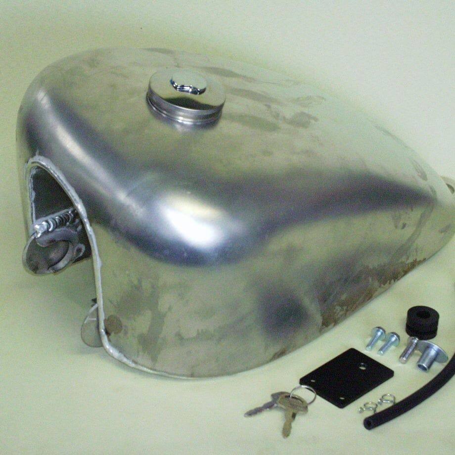 BIG CEDAR ビッグシーダー アルミタンク T-4 W650 KAWASAKI カワサキ ガソリンタンク タンク関連 外装｜ウェビック　店