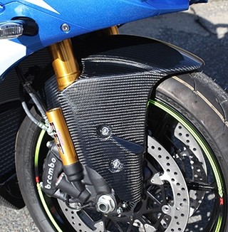 Magical Racing マジカルレーシング フロントフェンダー GSX-R1000 SUZUKI スズキ フェンダー関連 外装 素材：FRP製・黒 / MagiVeilセラミックコーティング：なし｜ウェビック　店 28,493円