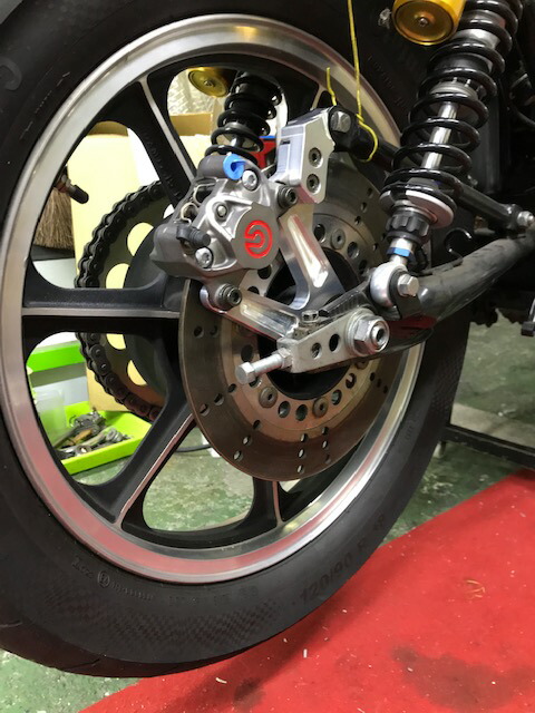 カワサキz1100gp前後ホイール　ローター　リアキャリパー 23985356_0.jpg