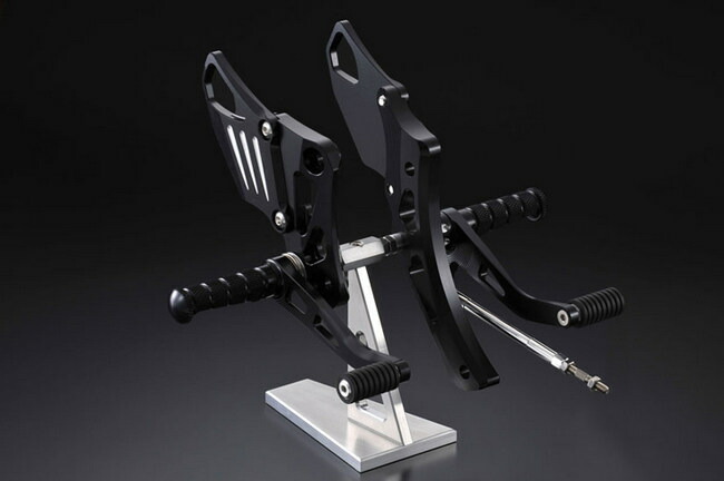 りんりん！　カワサキ　ゼファー750 純正　ステップ 売約済み】ゼファー750の純正ステップが入荷しました。 | バイク