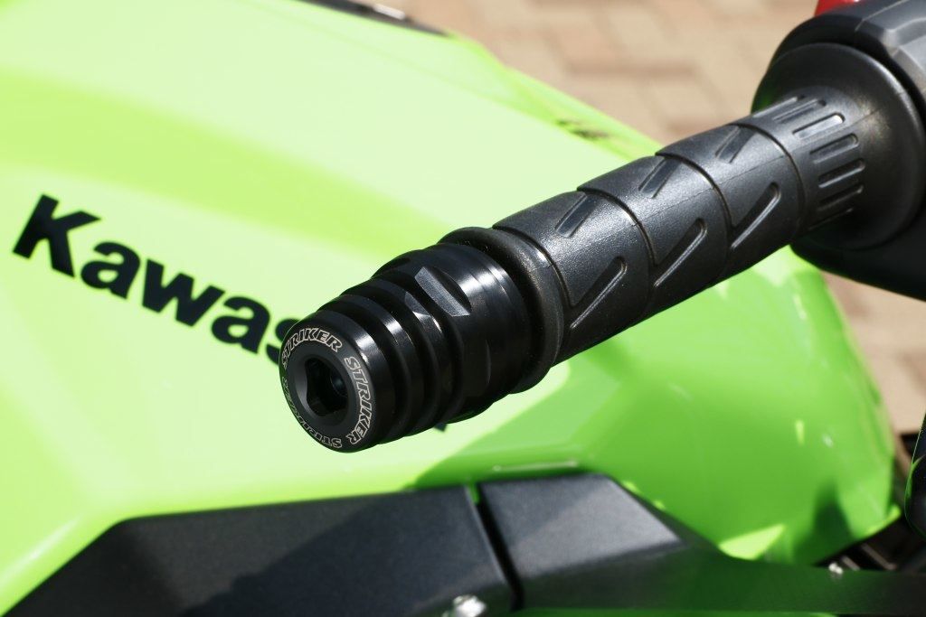 楽天市場】A-TECH エーテック タンクサイドカバーSPL ZX-25R
