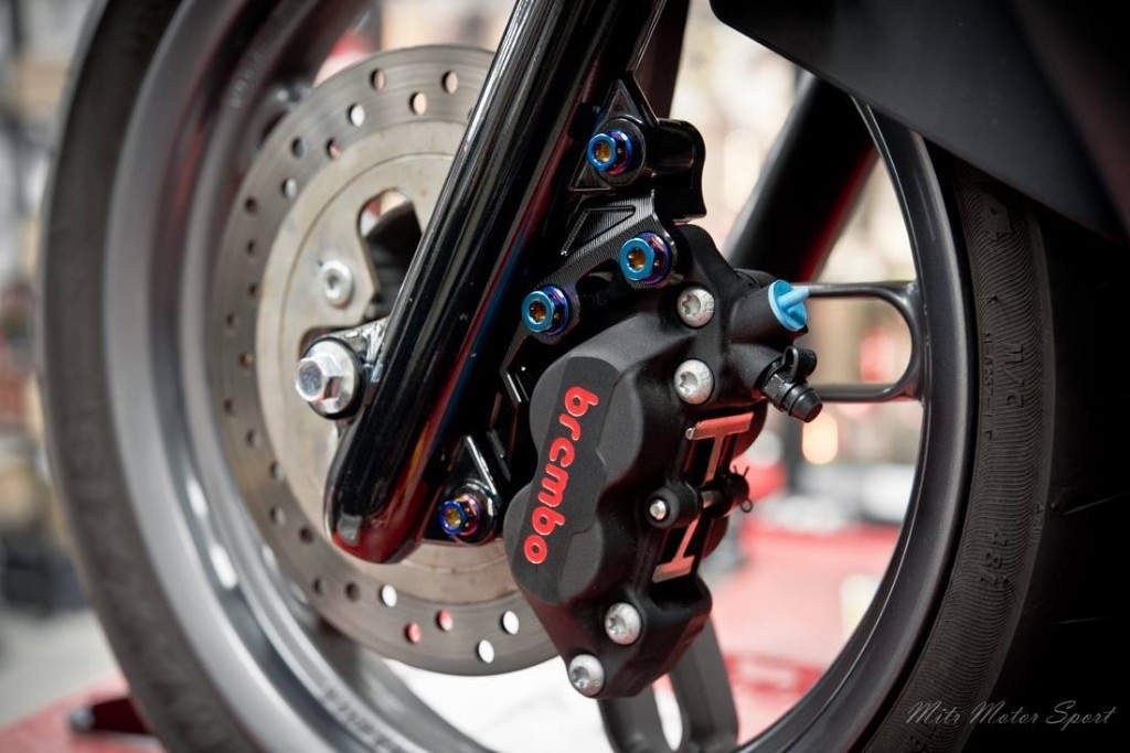 EPIC エピック 4 POT Caliper bracket GOGORO2 キャリパーサポート・ブラケット ブレーキ|ウェビック 店