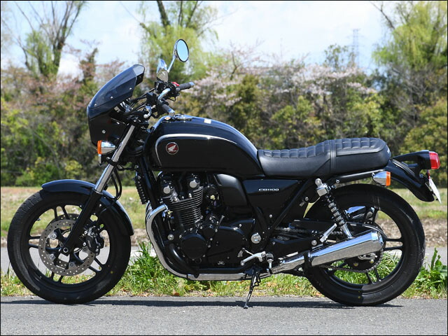 CB1100 持ち込み社外テールを限定カラーに塗装 バイクパーツの