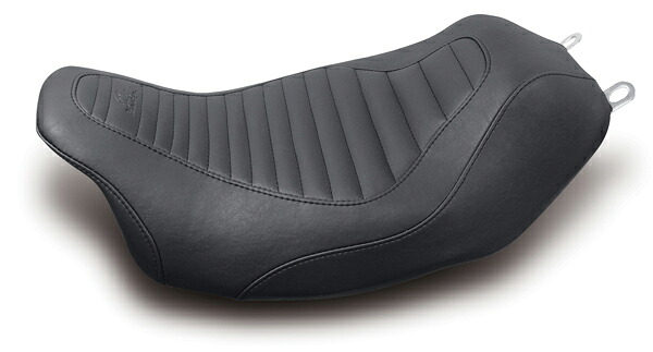 MUSTANG マスタング TRIPPER(TM) ファストバックソロシート (タックロール) (Tripper Fastback(TM) Solo Tuck and Roll Seat)【SEAT TRP SOLO T&R 08-18FL】 HARLEY-DAVIDSON ハーレーダビッドソン シート シート関連 外装