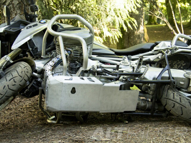 最大96 オフ Altrider アルトライダー Crash Bar And Skid Plate System カラー Pacific Com Co