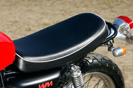楽天市場 Wm ダブルエム ウェリントン セミダブルシート I 白パイピング Cb400ss ウェビック 楽天市場店