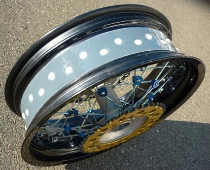 OUTEXアウテックスホイール関連パーツクリアチューブレスキットスクランブラーデザート・スレッド