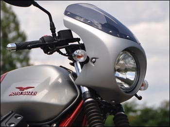 CHIC DESIGN シックデザイン ロードコメット クラシック V7 II Racer MOTOGUZZI モトグッチ ビキニカウル カウル関連 外装