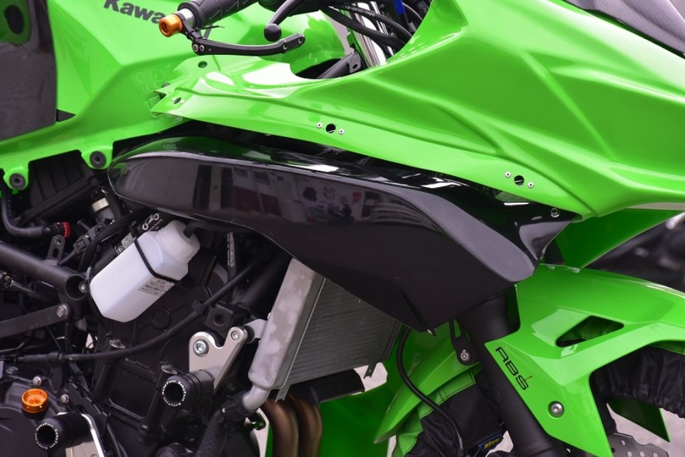 EIGHT(才谷屋) エイト(サイタニヤ) レース用ラムダクト ニンジャ250 KAWASAKI カワサキ エアスクープ・エアダクト 外装