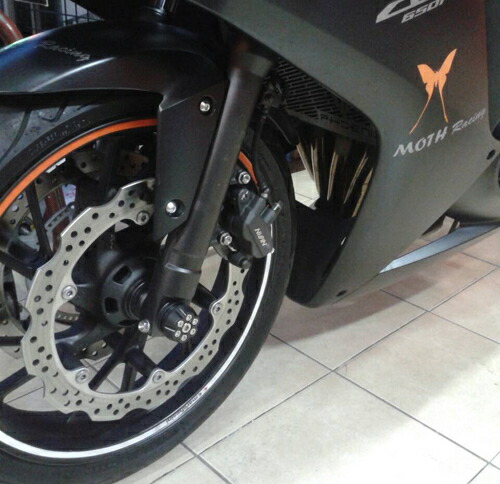 Club517Superbike クラブ517スーパーバイク フロントホイールアクスルプロテクター CBR650F CB650F HONDA ホンダ アクスルスライダー フレーム