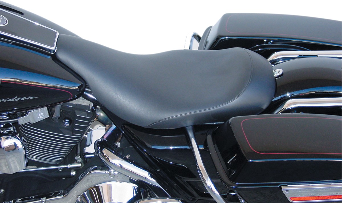 DANNY GRAY ダニーグレー ソロシート WEEKDAYモデル PLN RG 1998-07【WEEKDAY SEAT 98-07 [DS902845]】 Electra Glide Classic EFI - FLHTC 2007 1997 2005 Injected I 2006 Standard FLHT 2003 Ultra FLHTCU 1999 Road FLTR 1998 2002 Glide-Injected FLTR-I シート 外装｜ウェビック　店