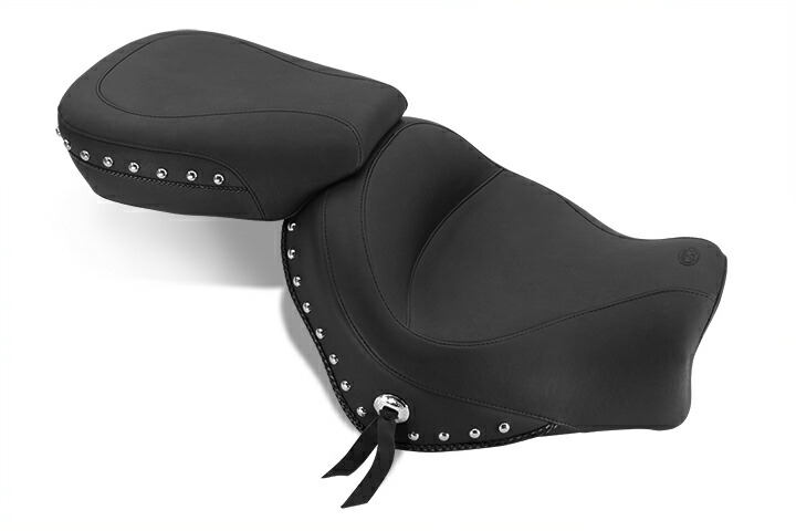 MUSTANG マスタング ツーピーススタッド シート (Two-piece Studded Seat)【SEAT TOUR STUD TRI ROCKET】 Rocket III Touring 2008 - 2017 TRIUMPH トライアンフ シート関連 外装｜ウェビック　店