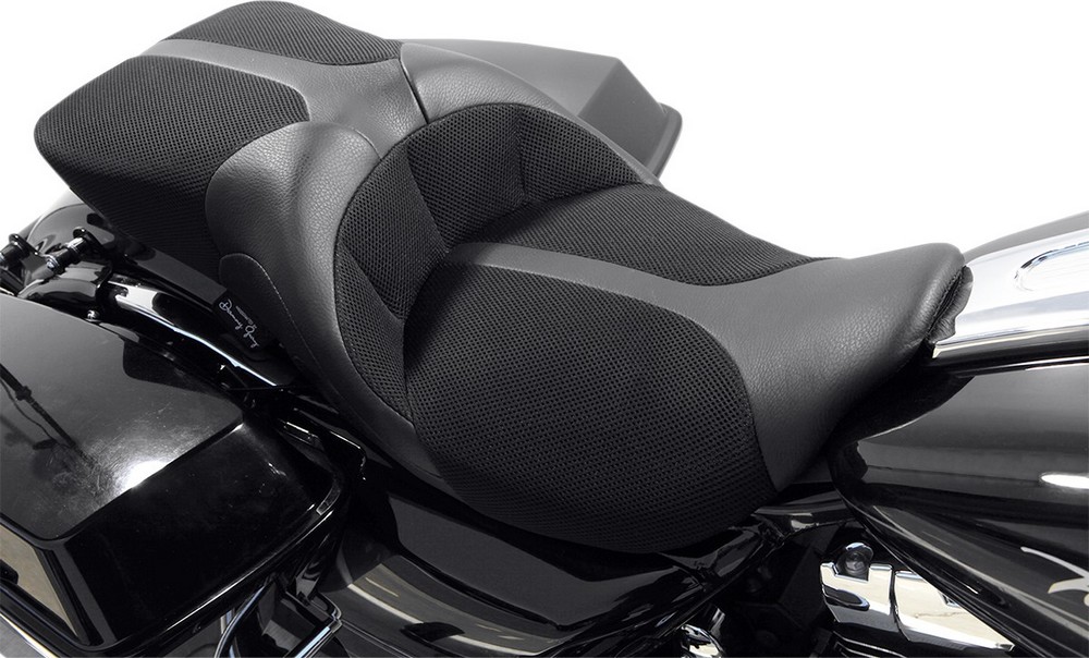 DANNY GRAY ダニーグレー シートTRISTAIRモデルレザー 08-17FL 【SEAT TRISTAIR LTHR08-17FL [0801-0869]】 HARLEY-DAVIDSON ハーレーダビッドソン シート シート関連 外装 55,711円