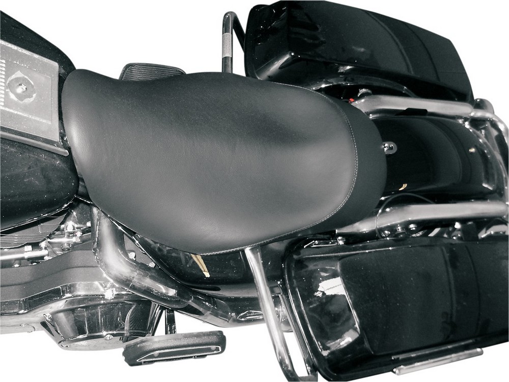 DANNY GRAY ダニーグレー シートBUTTCRACKモデル 97-07FLHR 【SEAT BUTTCRK [0801-0208]】 Road King EFI - FLHR 2007 1997 2006 Classic FLHRC Injected I 1998 King-Injected FLHR-I HARLEY-DAVIDSON ハーレーダビッドソン シート シート関連 外装