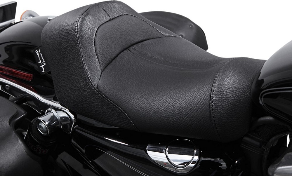 DANNY GRAY ダニーグレー シートBGISTAIRモデル レザー RL06-17フィクスト 【SEAT BIGIST LTHRL06-17FXD [0803-0451]】 HARLEY-DAVIDSON ハーレーダビッドソン シート シート関連 外装｜ウェビック　店