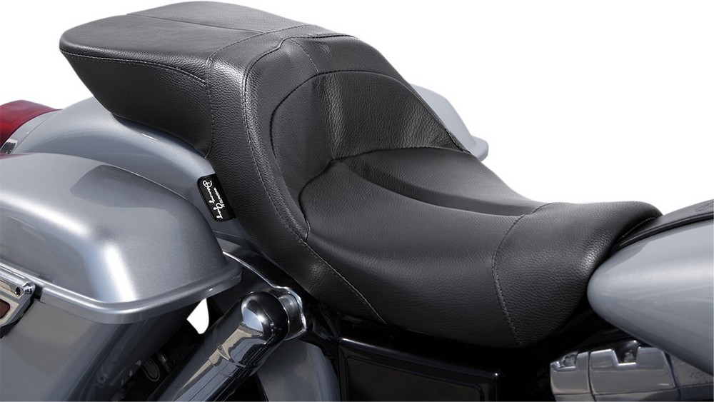 DANNY GRAY ダニーグレー シートTOURISTモデル レザー 06-17フィクスト 【SEAT TOURIST LTHR06-17FXD [0803-0457]】 HARLEY-DAVIDSON ハーレーダビッドソン シート シート関連 外装