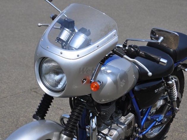 CHIC DESIGN シックデザイン ロードコメット クラシック ST250 Eタイプ SUZUKI スズキ ビキニカウル カウル関連 外装 スクリーンカラー：スモーク / カラー：パールダークスペースブルー
