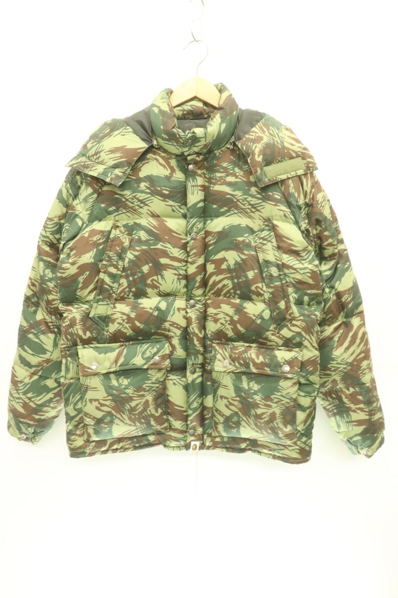 【中古】 A BATHING APE メンズダウンジャケット MOUNTAIN FOOT ダウンジャケット A BATHING APE カーキ 迷彩 カモフラージュ