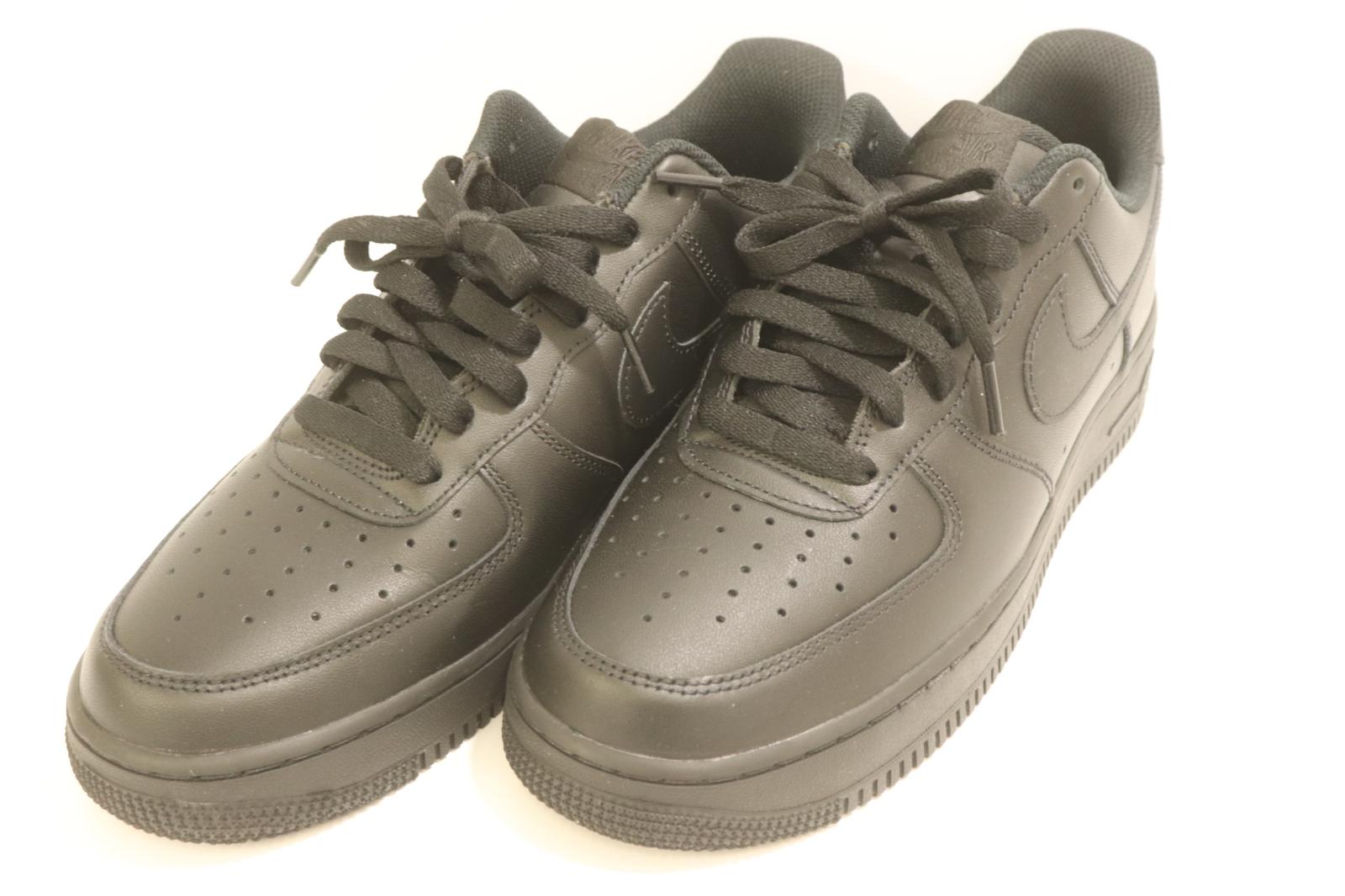 【中古】 NIKE メンズスニーカー 28.5糎 AIR FORCE 1 07 NIKE 28.5糎 黒 黒いこと ロゴタイプ
