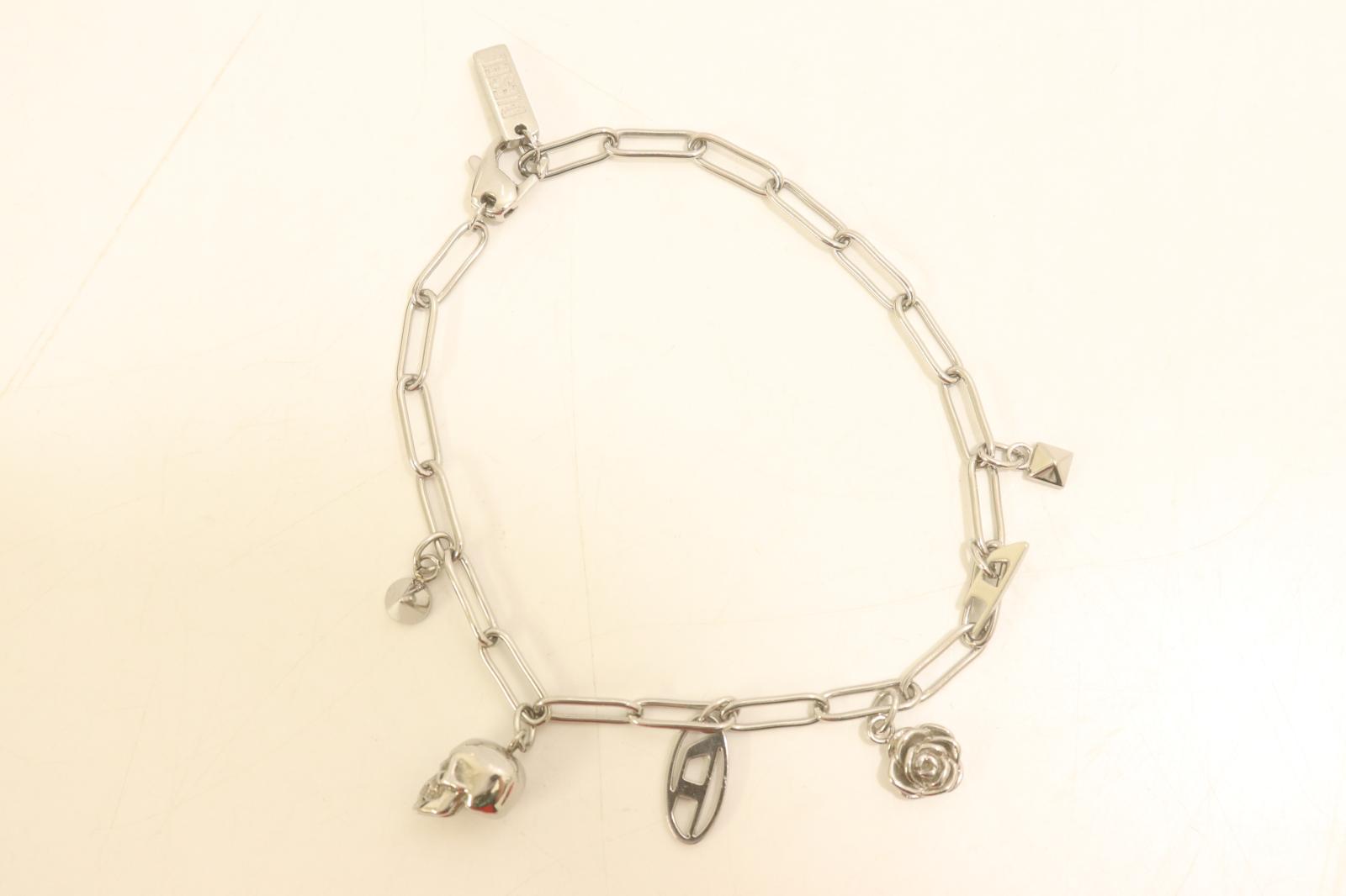 【中古】 DIESEL メンズ腕輪 -- 引きつける腕輪 DIESEL -- 銀 しろがね色 無地