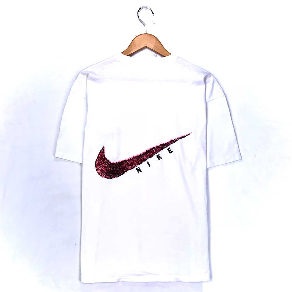 楽天市場 ナイキ スポーツブランドtシャツ サイズ表記 Xl ホワイト Nike プリント 白 ロゴ 半袖 インナー スポーツ バックプリント ビッグt ビッグシルエット 古着 2108 中古 Wv1912 07 Wego Vintage Online Store