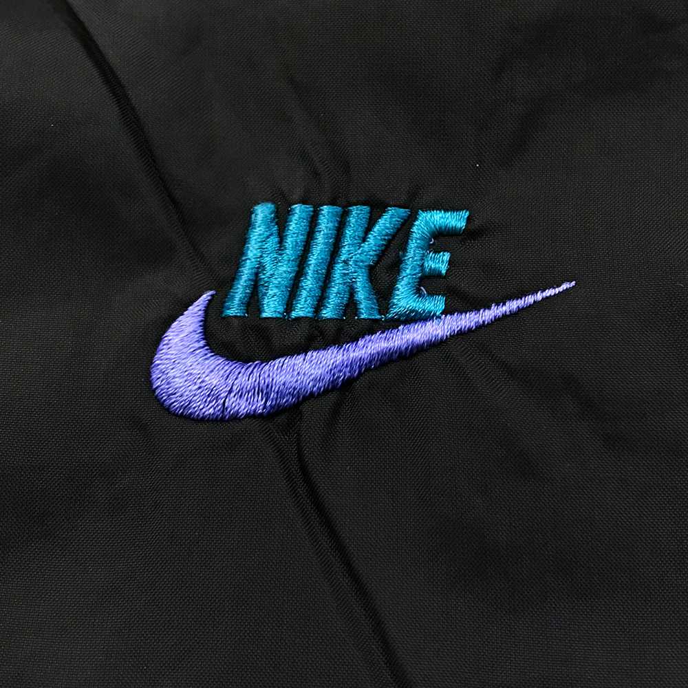 楽天市場 ナイキ ブランドナイロンジャケット サイズ表記 L ブラック Nike 刺繍 ロゴ 長袖 ライトアウター 古着 中古 Wv1912 1586 Wego Vintage Online Store