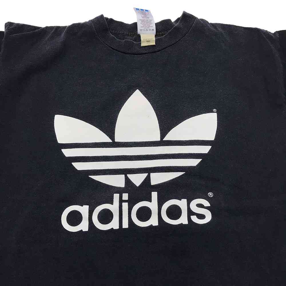 楽天市場 アディダス スポーツブランドtシャツ サイズ表記 M ブラック Adidas プリント 半袖 黒 トレフォイル ロゴ 三本線 古着 中古 Wv1912 0843 Wego Vintage Online Store