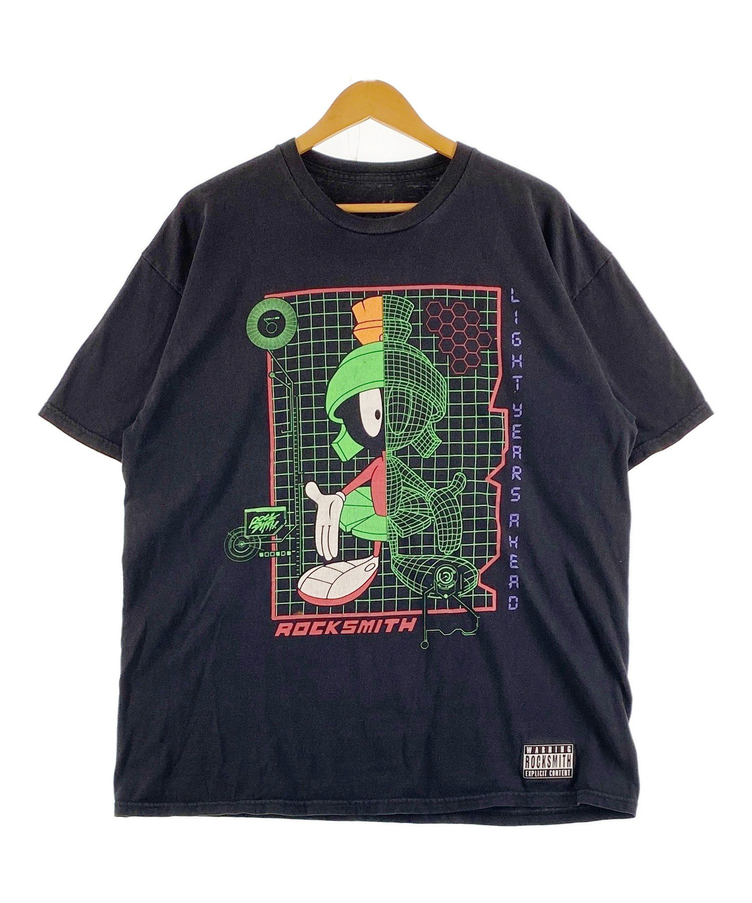 タズ キャラクターＴシャツ サイズ表記 L ブラック TAZ RACING LOONEY TUNES ルーニー・テューンズ NASCAR ナスカー 半袖 character プリント キャラT 古着【中古】WV2504-R0248 ルーニー・テューンズ Tシャツ LOONEY TUNES バックプリント
