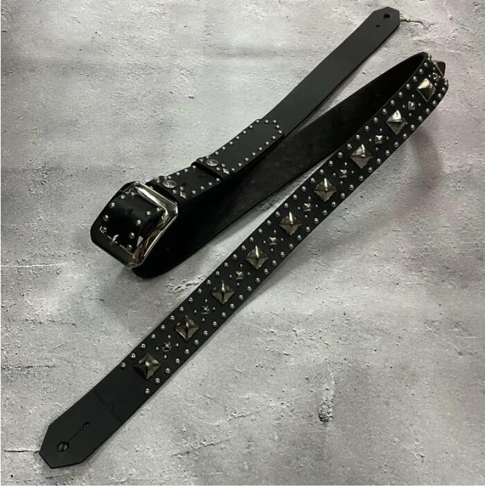 【 35mm Width Leather Guitar Strap / Side Round Center Mix Pyramid Spots 】