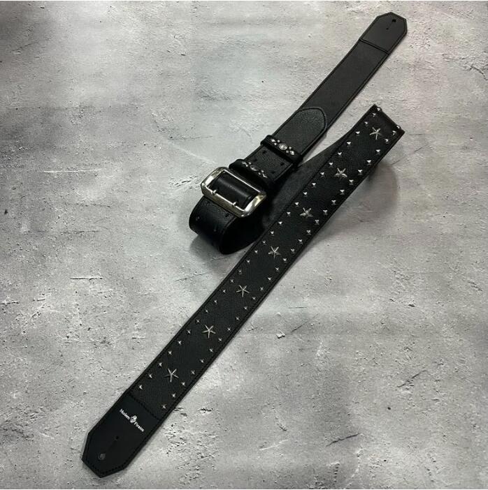 【 50mm Width Soft Leather Guitar Strap / Side Pyramid & Center Star Spots Design 】 26,499円