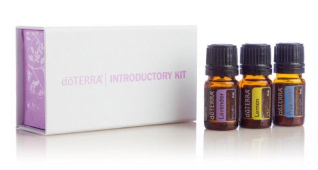 楽天市場】doTERRA(ドテラ) ファミリーエッセンシャルズキット 