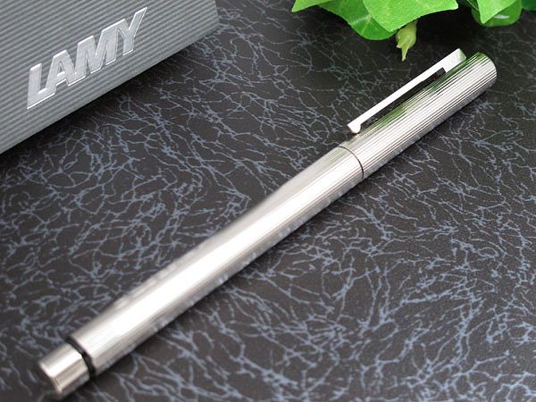 色:ローズゴールド_サイズ:細字LAMY ラミー 万年筆 F 細字 ルクス の+