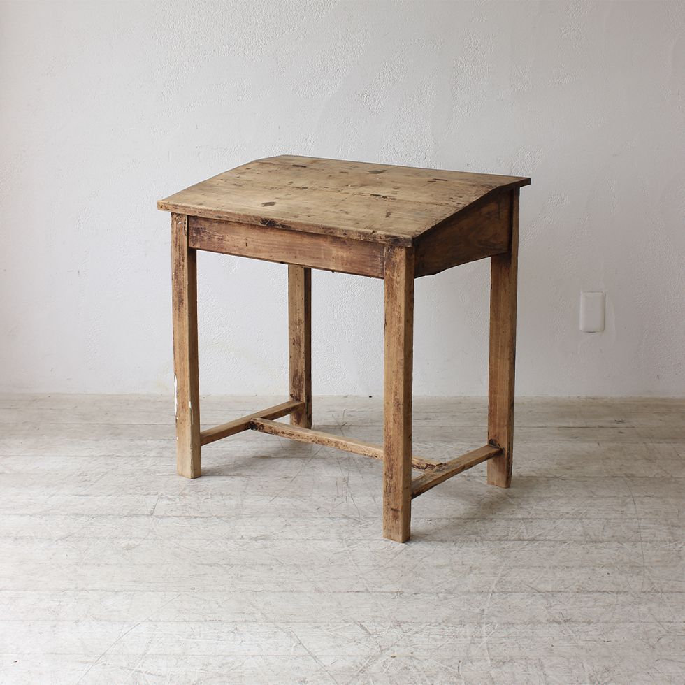 テーブル 骨董 レトロ vintageアンティーク家具 レア 珍品 珍しい家具たちのご紹介 | THE PENNY WISE Antique ザ