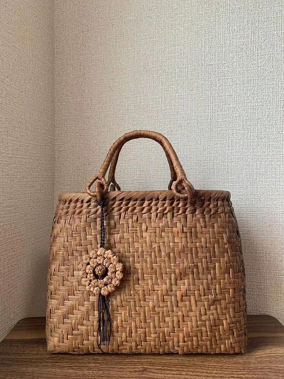 山葡萄 山葡萄かごバッグ 手作り 籠バッグ 網代編み チャーム付き 内布あり 和服バッグ ゆかたバッグ レディースバッグ 籠バッグ (約)幅