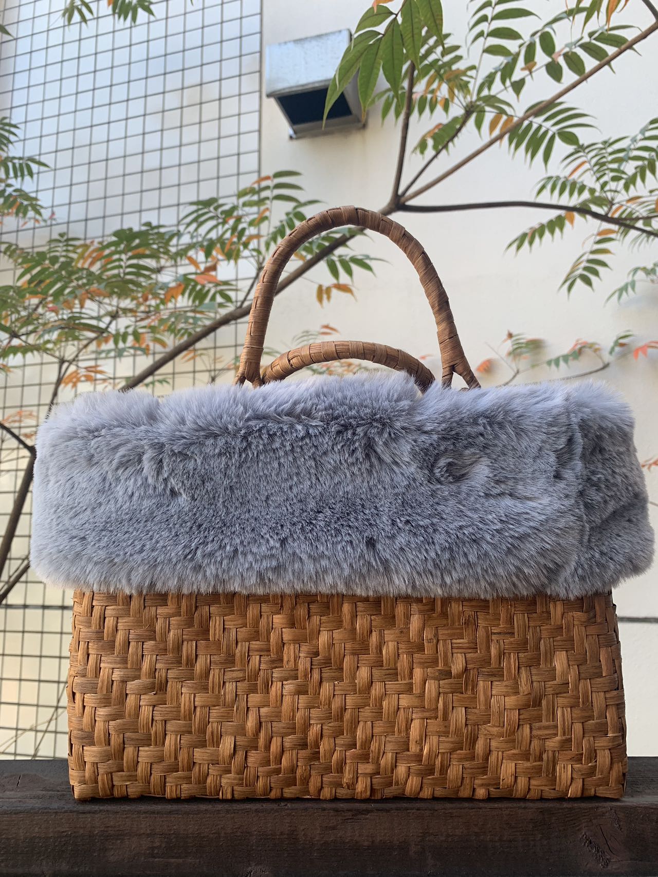 【秋冬】山葡萄かごバッグ 手作り 網代編み 定番 内布あり 和服バッグ チャーム付き ゆかたバッグ レディースバッグ レディースかごバッ